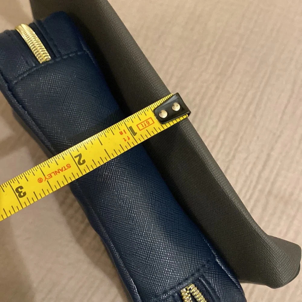 TUMI Black and Gray Toiletry Bag & GRAFF NAVY . Set